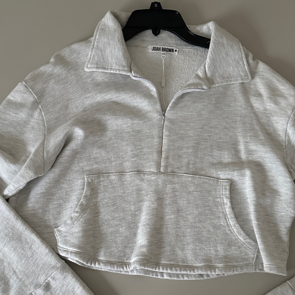 Joah Brown Light Gray Quarter-Zip Cropped Hoodie